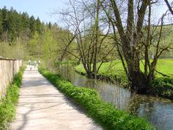 Click to see big picture (1024x768 pixels; 238 KB)