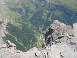 Click to see big picture (1024x768 pixels; 182 KB)