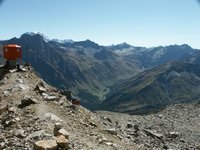 Click to see big picture (667x500 pixels; 103 KB)