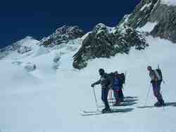 Cliquer pour agrandir l'image (800x600 :  28 KB pixels); 16.05.2004 12:38