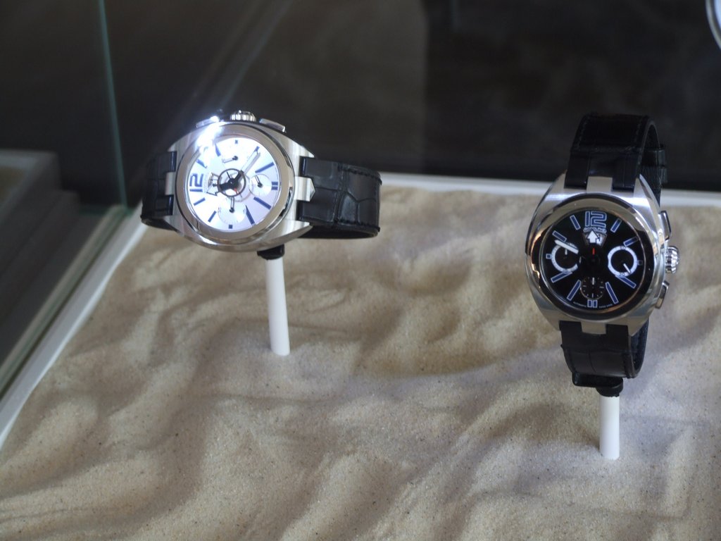 Cliquer pour voir l'image suivante