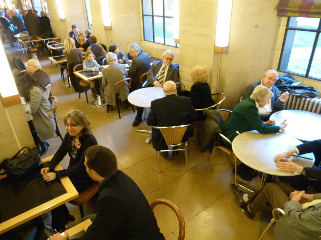 Cliqeu pour voir l'image suivante