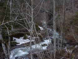 Click to see big picture (1024x768 pixels; 216 KB)