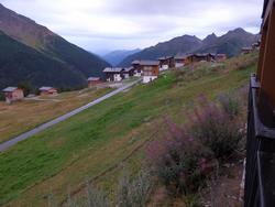 Click to see big picture (1024x768 pixels; 100 KB)