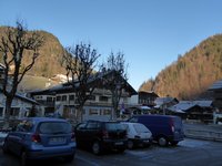 Click to see big picture (1024x768 pixels; 113 KB)