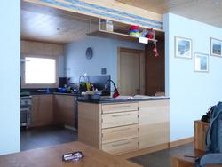 Click to see big picture (1024x768 pixels; 73 KB)